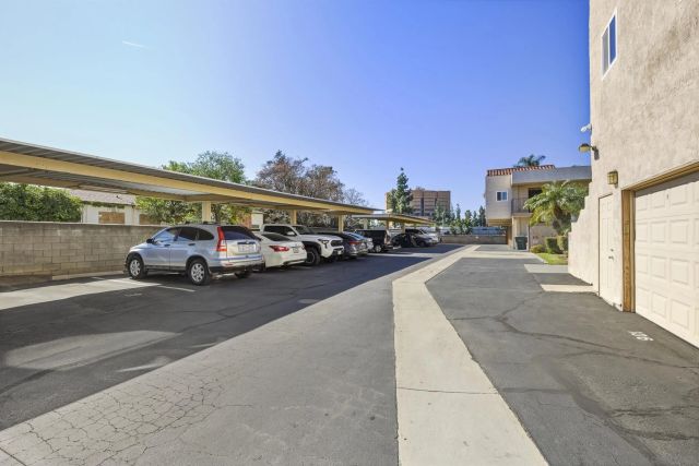 300 Roanoke Rd 13, El Cajon, CA 92020