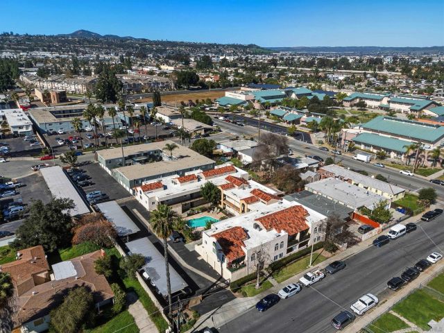 300 Roanoke Rd 13, El Cajon, CA 92020