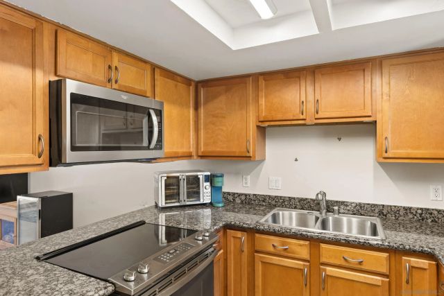 300 Roanoke Rd 13, El Cajon, CA 92020
