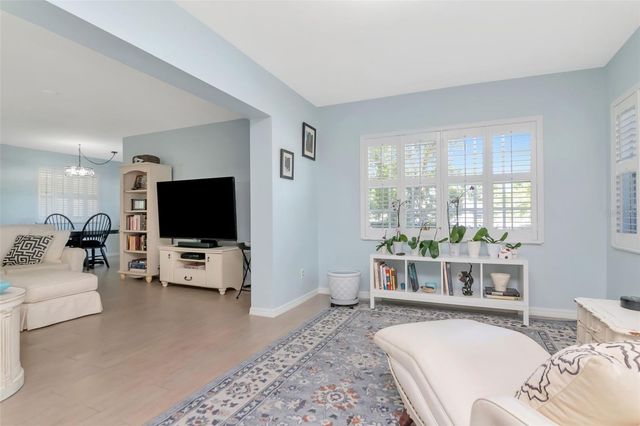 1227 N MCMULLEN BOOTH ROAD 1227, Clearwater, FL 33759