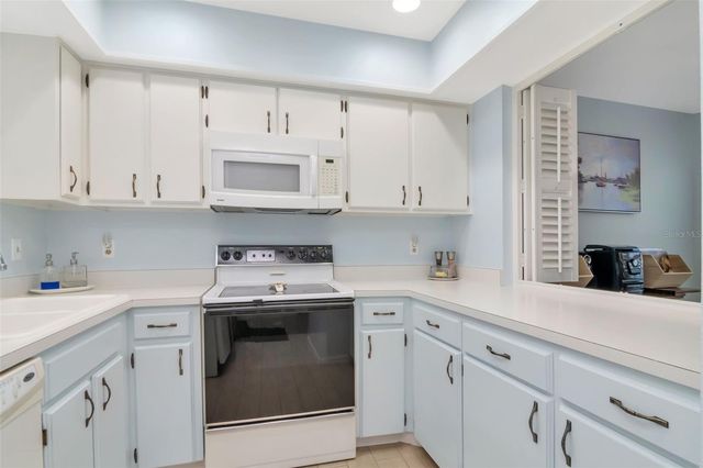 1227 N MCMULLEN BOOTH ROAD 1227, Clearwater, FL 33759