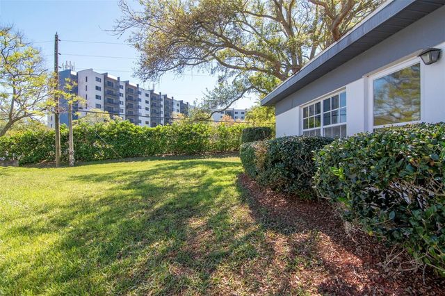 1227 N MCMULLEN BOOTH ROAD 1227, Clearwater, FL 33759