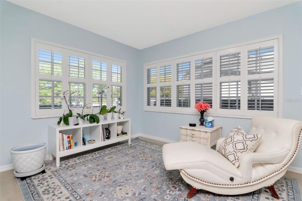 Image 12 of property listing at 1227 N MCMULLEN BOOTH ROAD 1227, Clearwater, FL 33759