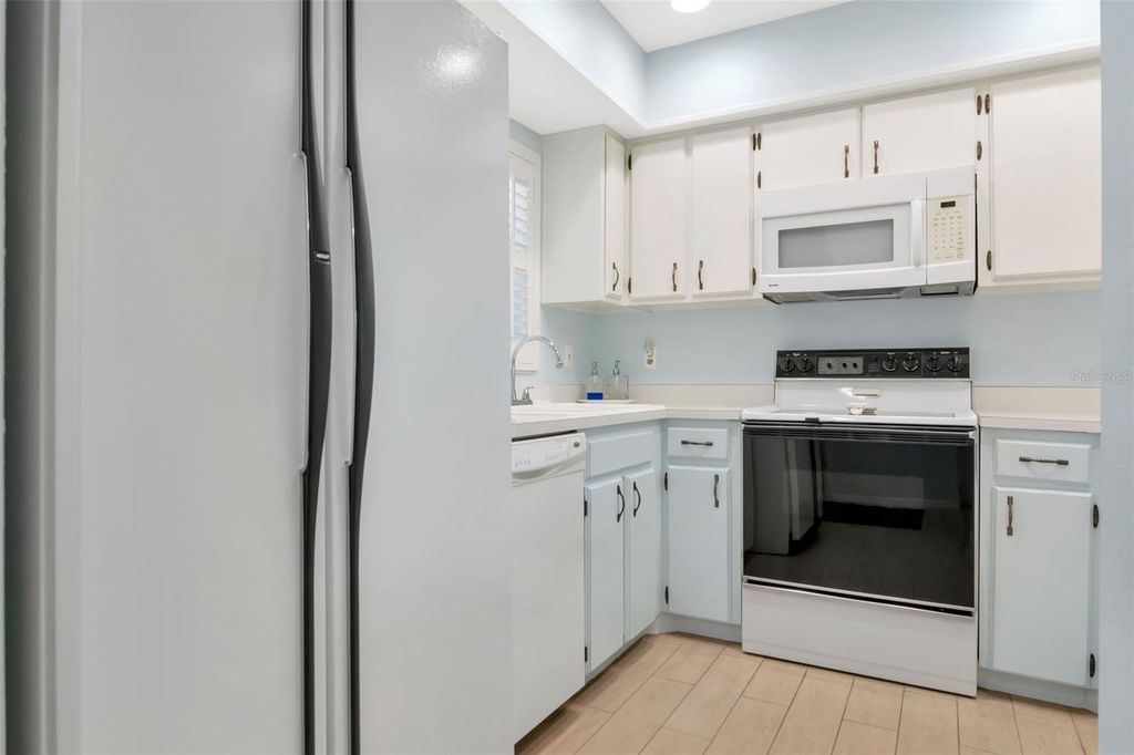 Image 20 of property listing at 1227 N MCMULLEN BOOTH ROAD 1227, Clearwater, FL 33759