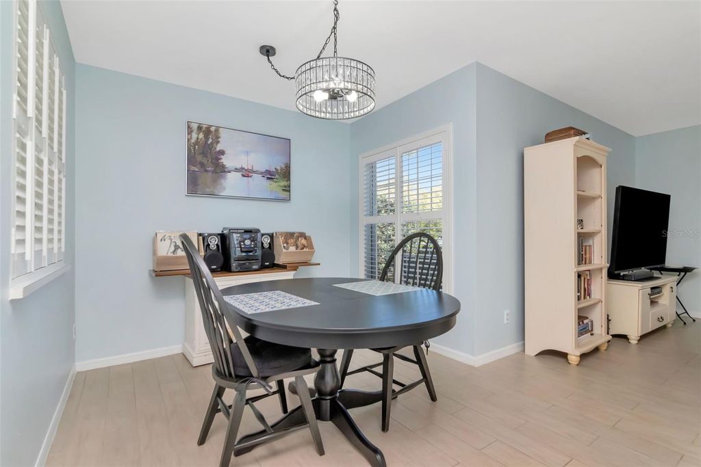 Image 25 of property listing at 1227 N MCMULLEN BOOTH ROAD 1227, Clearwater, FL 33759