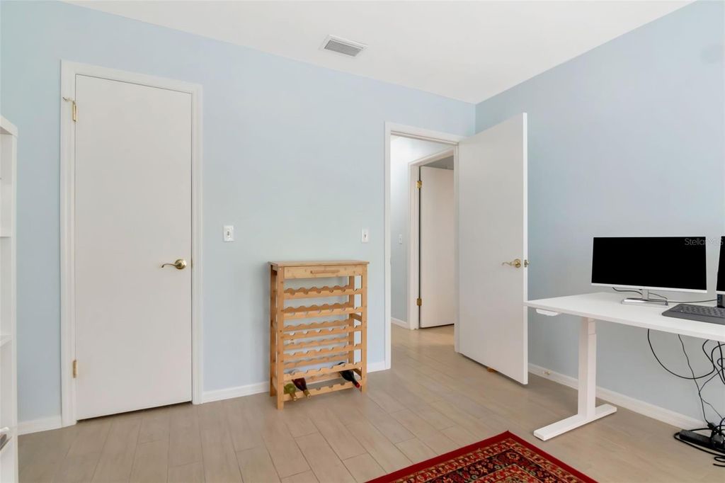 Image 27 of property listing at 1227 N MCMULLEN BOOTH ROAD 1227, Clearwater, FL 33759