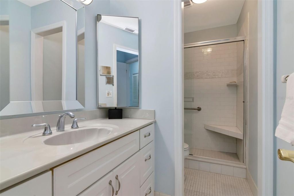 Image 29 of property listing at 1227 N MCMULLEN BOOTH ROAD 1227, Clearwater, FL 33759