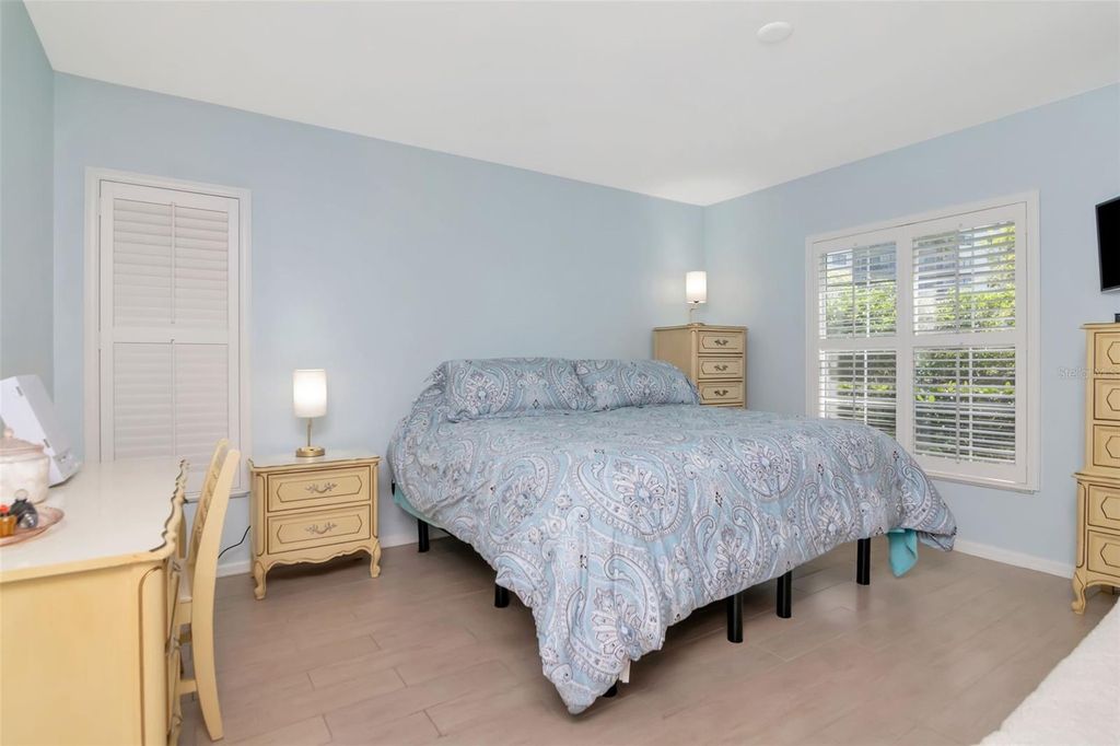 Image 31 of property listing at 1227 N MCMULLEN BOOTH ROAD 1227, Clearwater, FL 33759