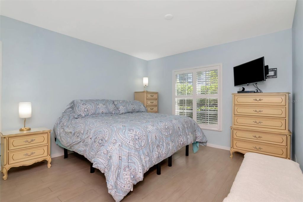 Image 32 of property listing at 1227 N MCMULLEN BOOTH ROAD 1227, Clearwater, FL 33759