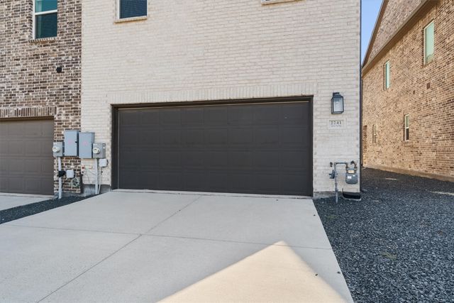 2241 Adena Springs Drive, Allen, TX 75013