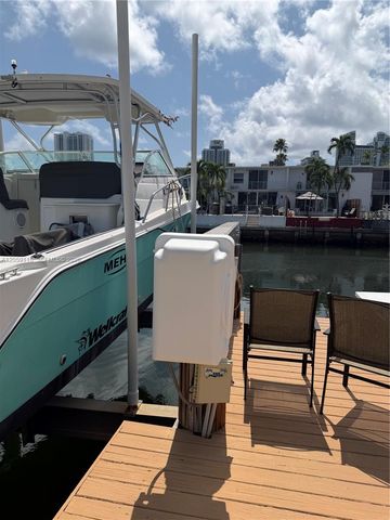 612 NE 25th Ave 51, Hallandale Beach, FL 33009