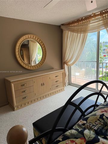 612 NE 25th Ave 51, Hallandale Beach, FL 33009