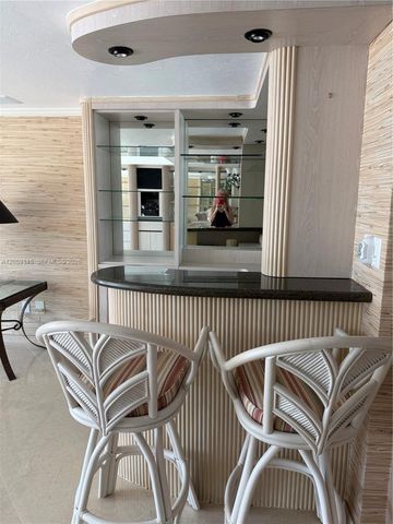 612 NE 25th Ave 51, Hallandale Beach, FL 33009