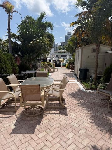 612 NE 25th Ave 51, Hallandale Beach, FL 33009