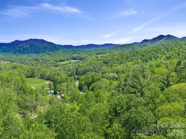 615 Fred Sparks Road, Bakersville, NC 28705