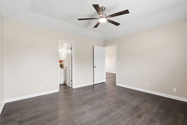 4800 Peppertree Dr, Antioch, TN 37013