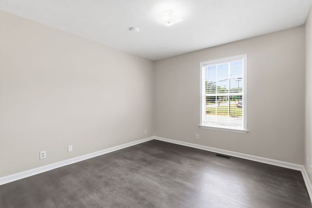 4800 Peppertree Dr, Antioch, TN 37013