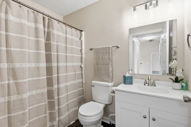 4800 Peppertree Dr, Antioch, TN 37013