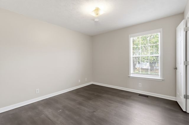 4800 Peppertree Dr, Antioch, TN 37013