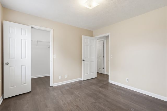 4800 Peppertree Dr, Antioch, TN 37013