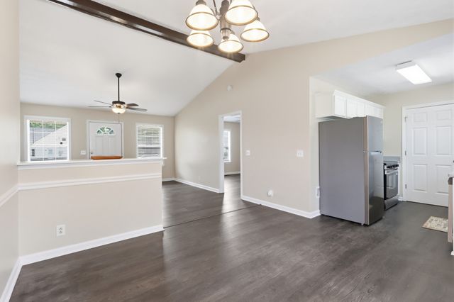 4800 Peppertree Dr, Antioch, TN 37013