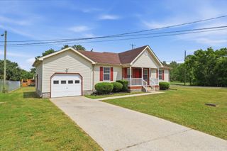 4800 Peppertree Dr, Antioch, TN 37013