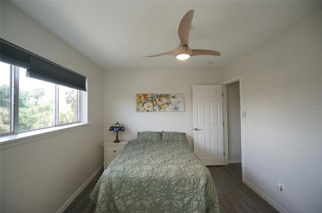 6325 NEWTOWN CIRCLE B5, Tampa, FL 33615