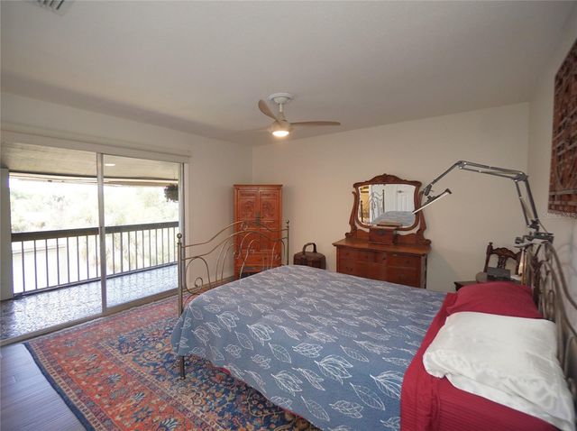 6325 NEWTOWN CIRCLE B5, Tampa, FL 33615