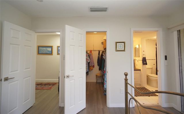 6325 NEWTOWN CIRCLE B5, Tampa, FL 33615