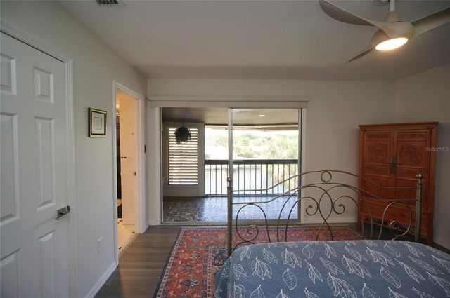 6325 NEWTOWN CIRCLE B5, Tampa, FL 33615