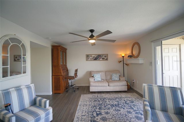 6325 NEWTOWN CIRCLE B5, Tampa, FL 33615