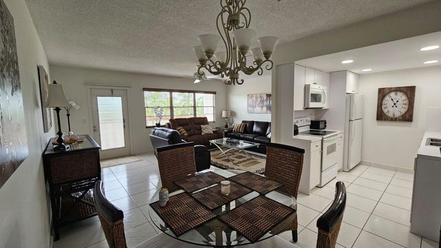 4014 Cornwall A 4014, Boca Raton, FL 33434