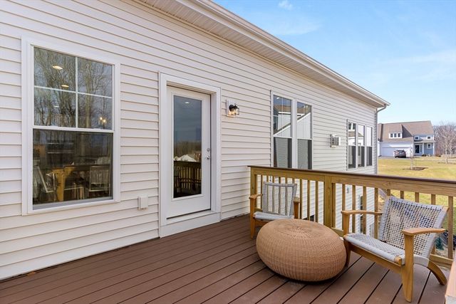13 Lloyd Circle 38, Norton, MA 02766
