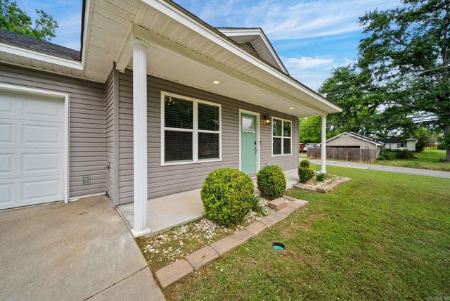 211 N College Street, Sheridan, AR 72150