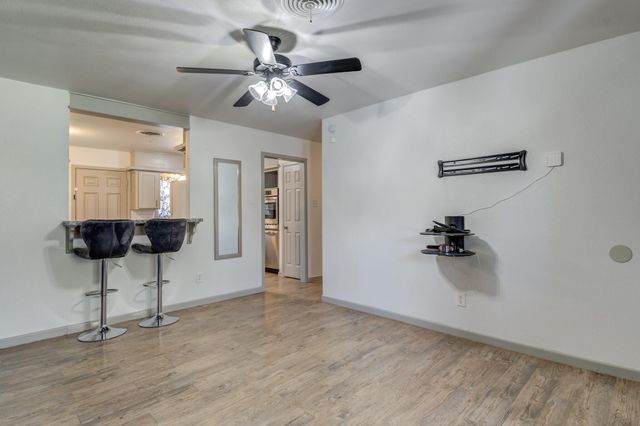 409 Bangor Avenue, Lubbock, TX 79416