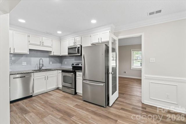 8006 Hemby Wood Drive, Indian Trail, NC 28079