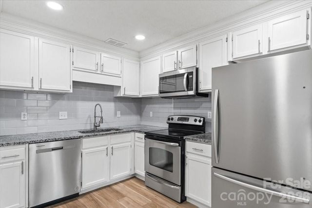 8006 Hemby Wood Drive, Indian Trail, NC 28079