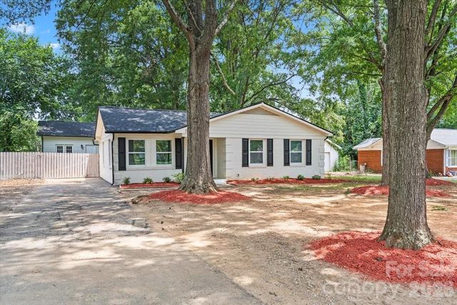 8006 Hemby Wood Drive, Indian Trail, NC 28079