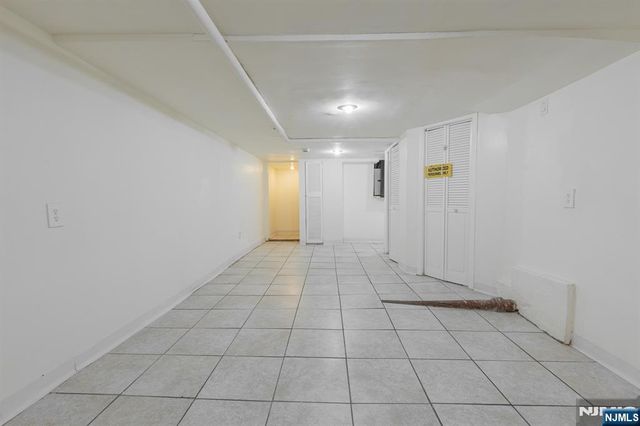 110 Summer, Newark, NJ 07104