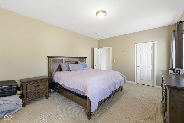 383 Walnut Woods Drive, Greenwood, IN 46142