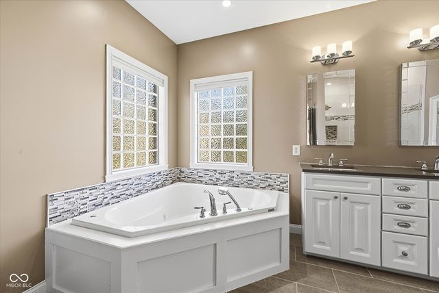 383 Walnut Woods Drive, Greenwood, IN 46142