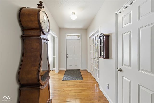 383 Walnut Woods Drive, Greenwood, IN 46142