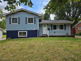 1047 Terrell Drive, Akron, OH 44313