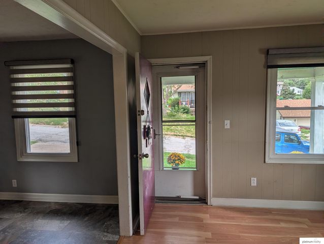 8011 Maywood Street, Ralston, NE 68127