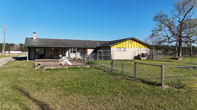 4732 Us Highway 59 S, Livingston, TX 77351