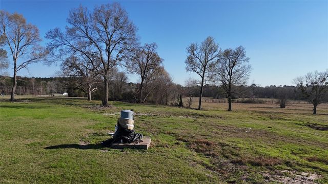 4732 Us Highway 59 S, Livingston, TX 77351