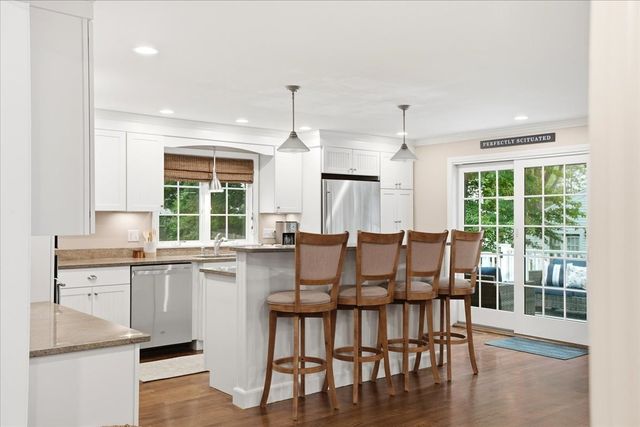 18 Damon Rd, Scituate, MA 02066