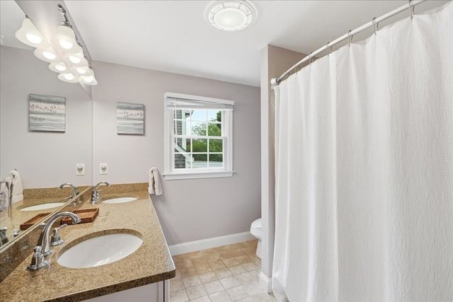 18 Damon Rd, Scituate, MA 02066