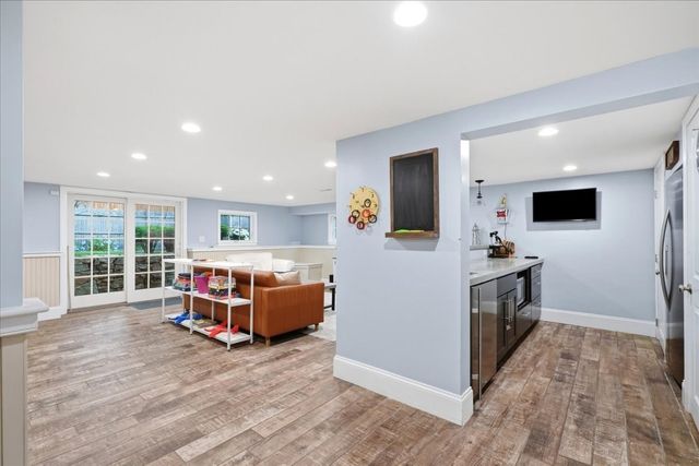 18 Damon Rd, Scituate, MA 02066