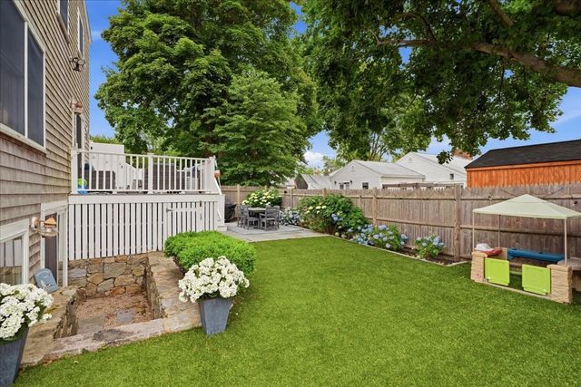 18 Damon Rd, Scituate, MA 02066